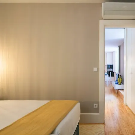 Beaux Arts Palace Apartment Porto