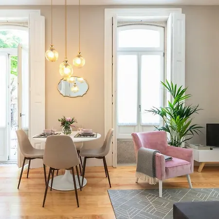 Beaux Arts Palace Apartment Porto